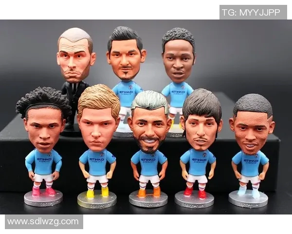 足球明星卡通立牌创意设计展示与收藏指南