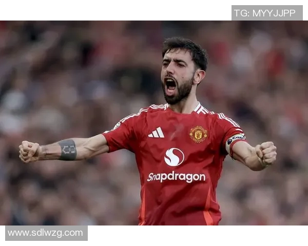 足球明星的独特魅力与影响力探讨从场上到场下的全方位展现 足球明星的独特魅力与影响力探讨从场上到场下的全方位展现