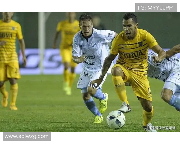 班菲尔德与波士顿的激烈对决揭示了足球战术的深度与魅力 班菲尔德与波士顿的激烈对决揭示了足球战术的深度与魅力